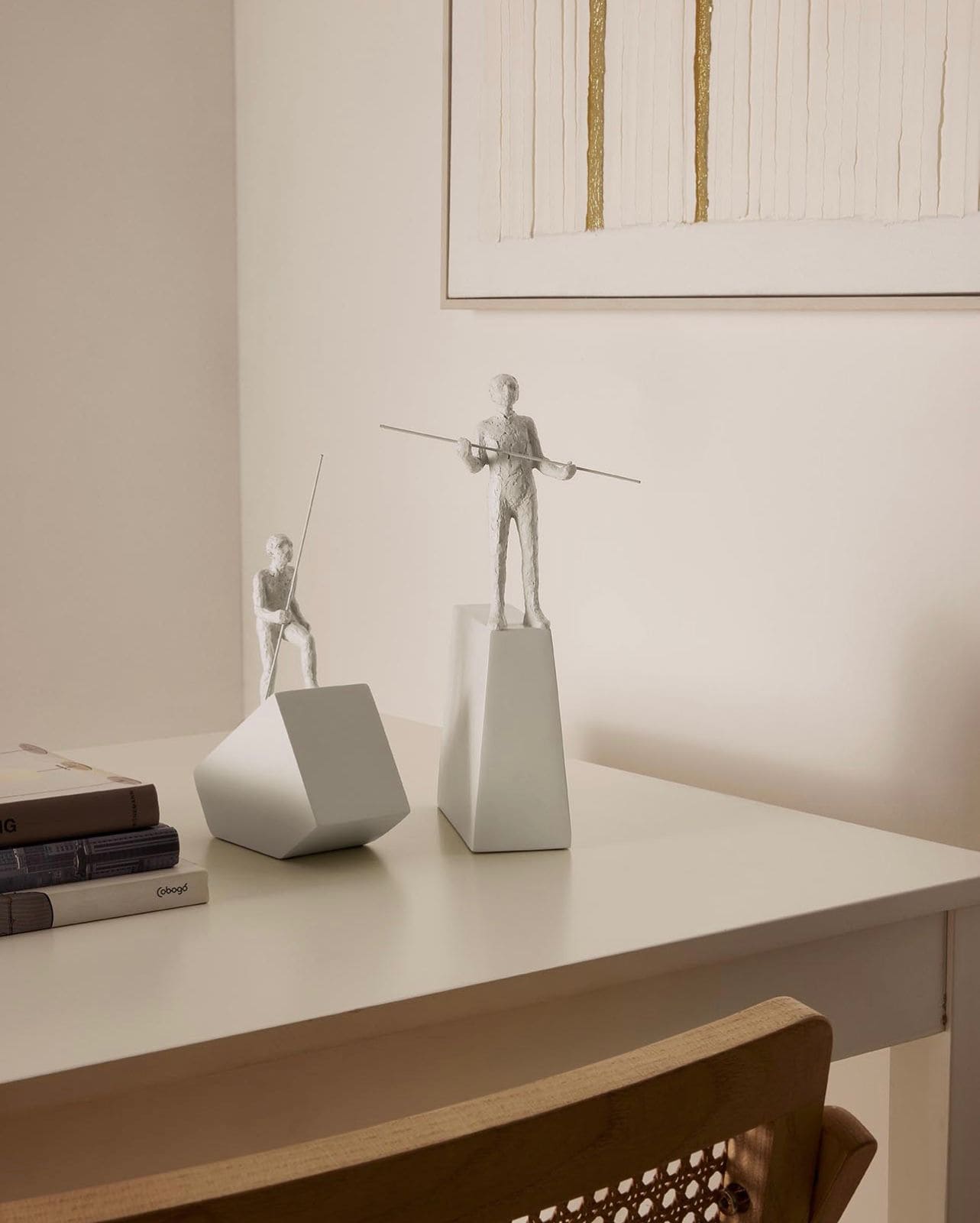 Escultura Pessoa em Poliresina