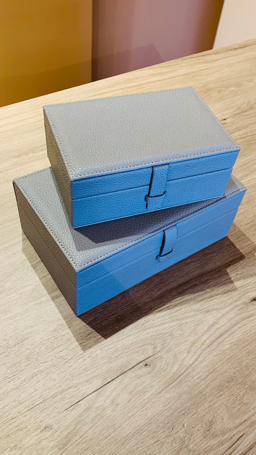 Caixa Em Mdf Com Revestimento Em Pu