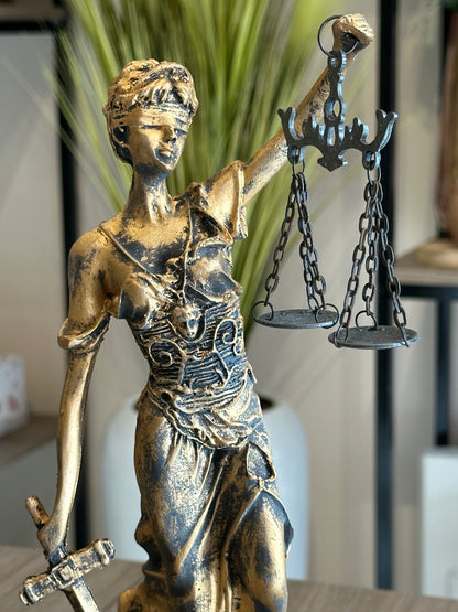 Escultura Deusa Grega Têmis