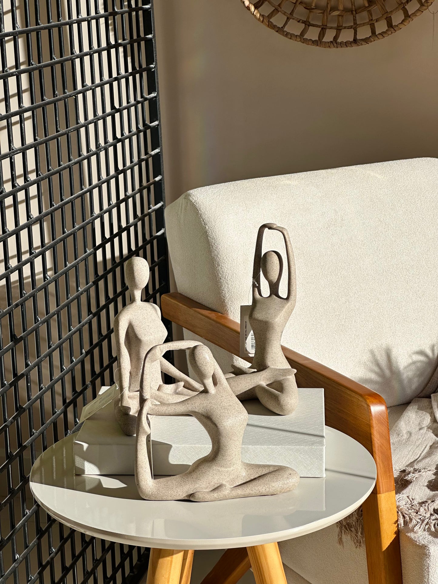 Escultura Yoga Em Polirresina